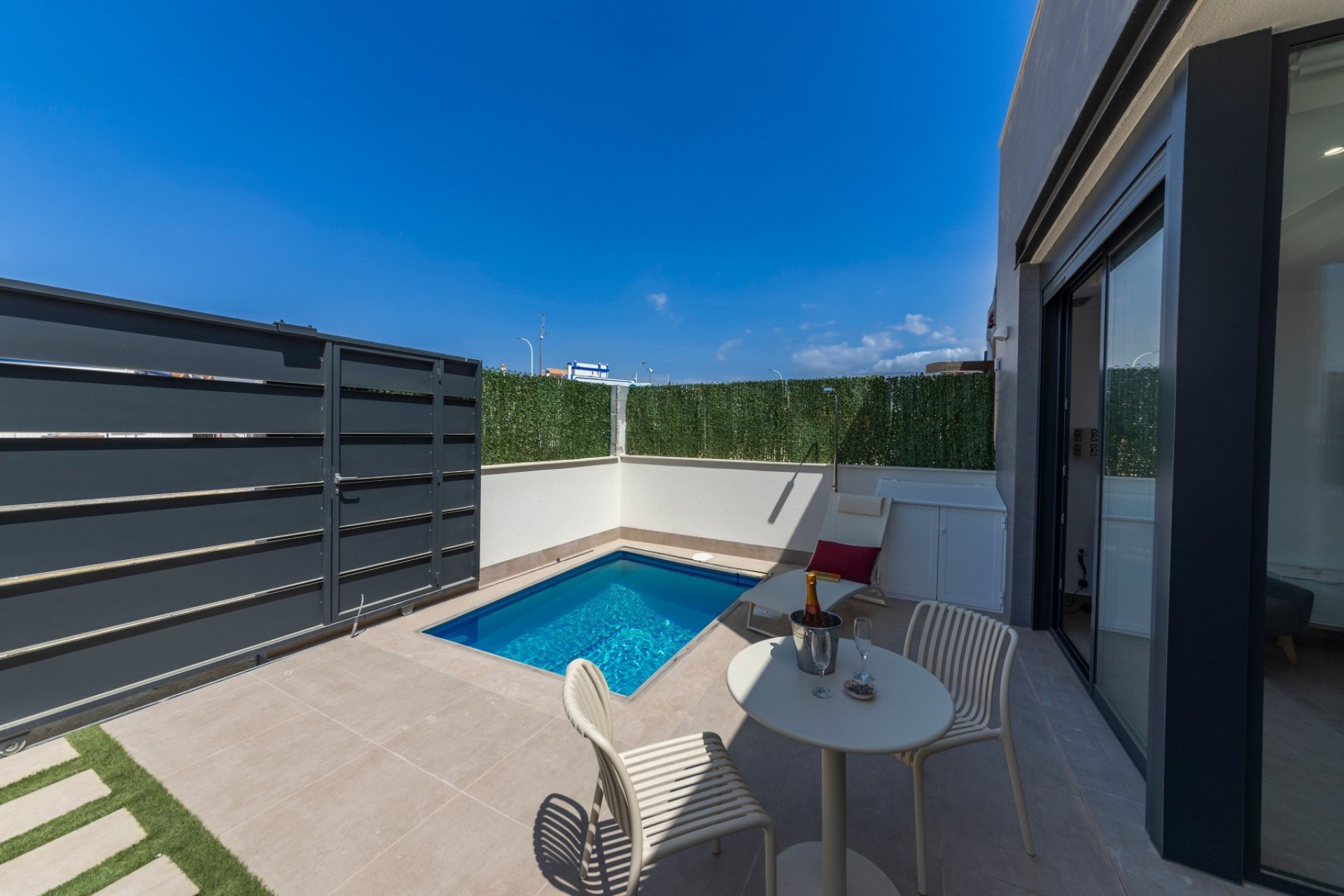 Obra nueva - Villa - San Juan de los Terreros
