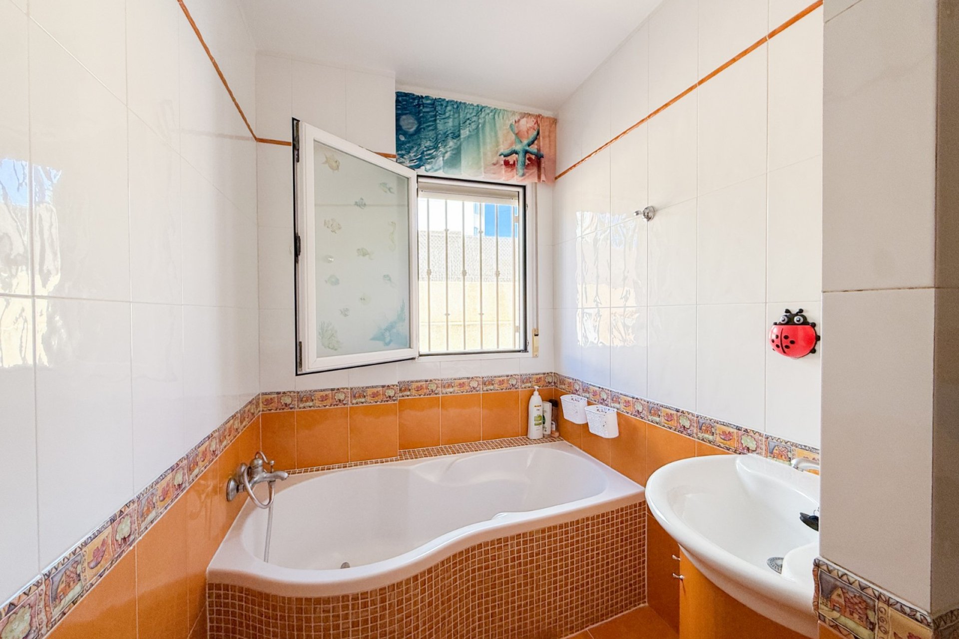 Odsprzedaż - Chalet  - Águilas - Los Geraneos