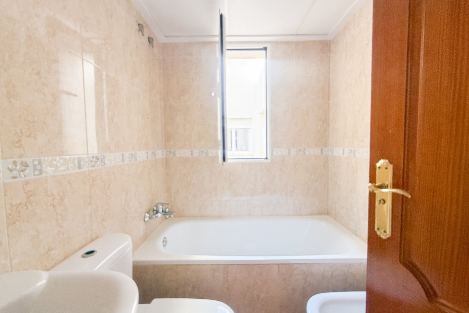 Resale - Apartment / flat - Águilas - Mediterraneo School