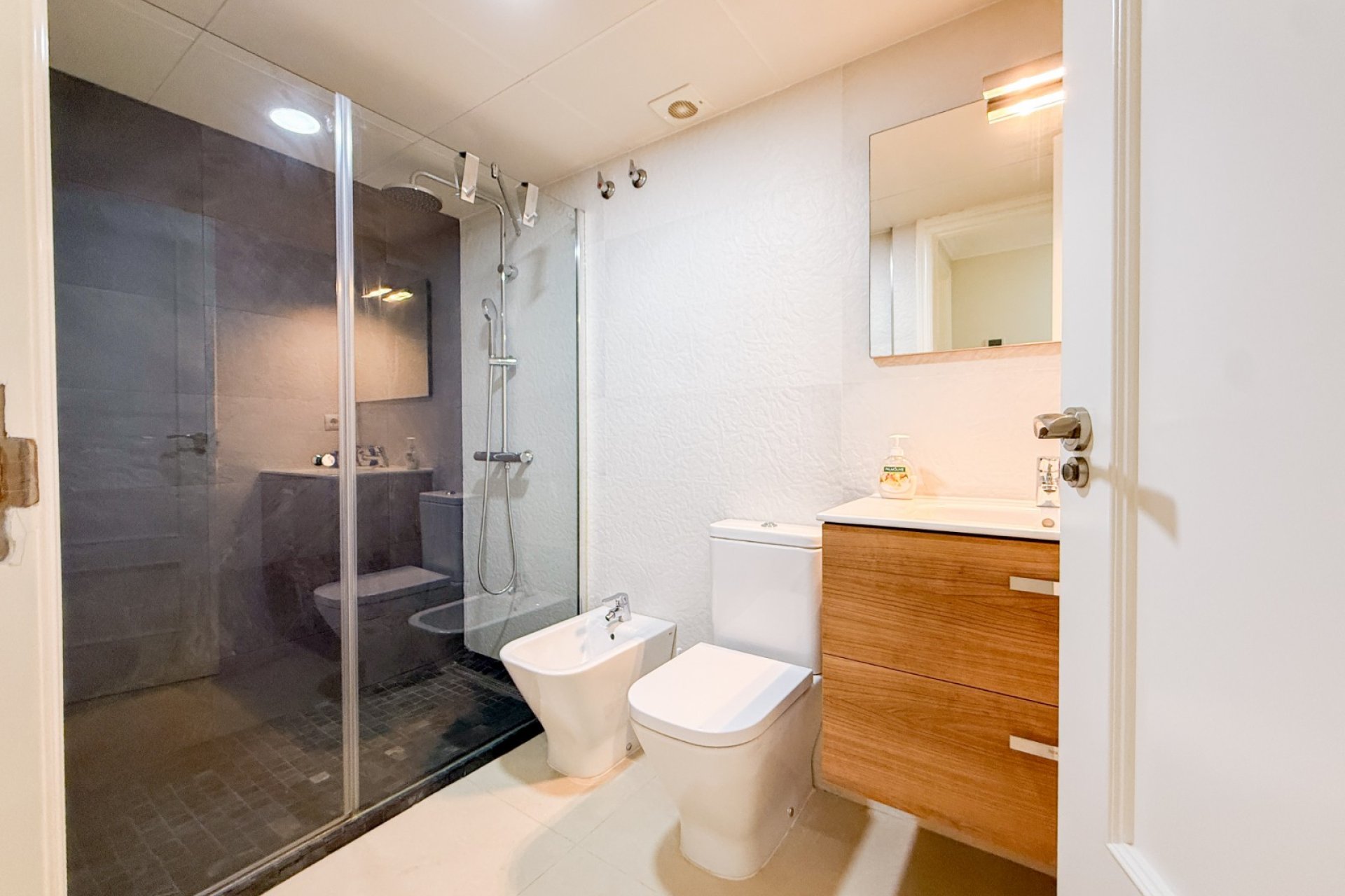 Resale - Apartment / flat - Águilas - Rey Carlos III