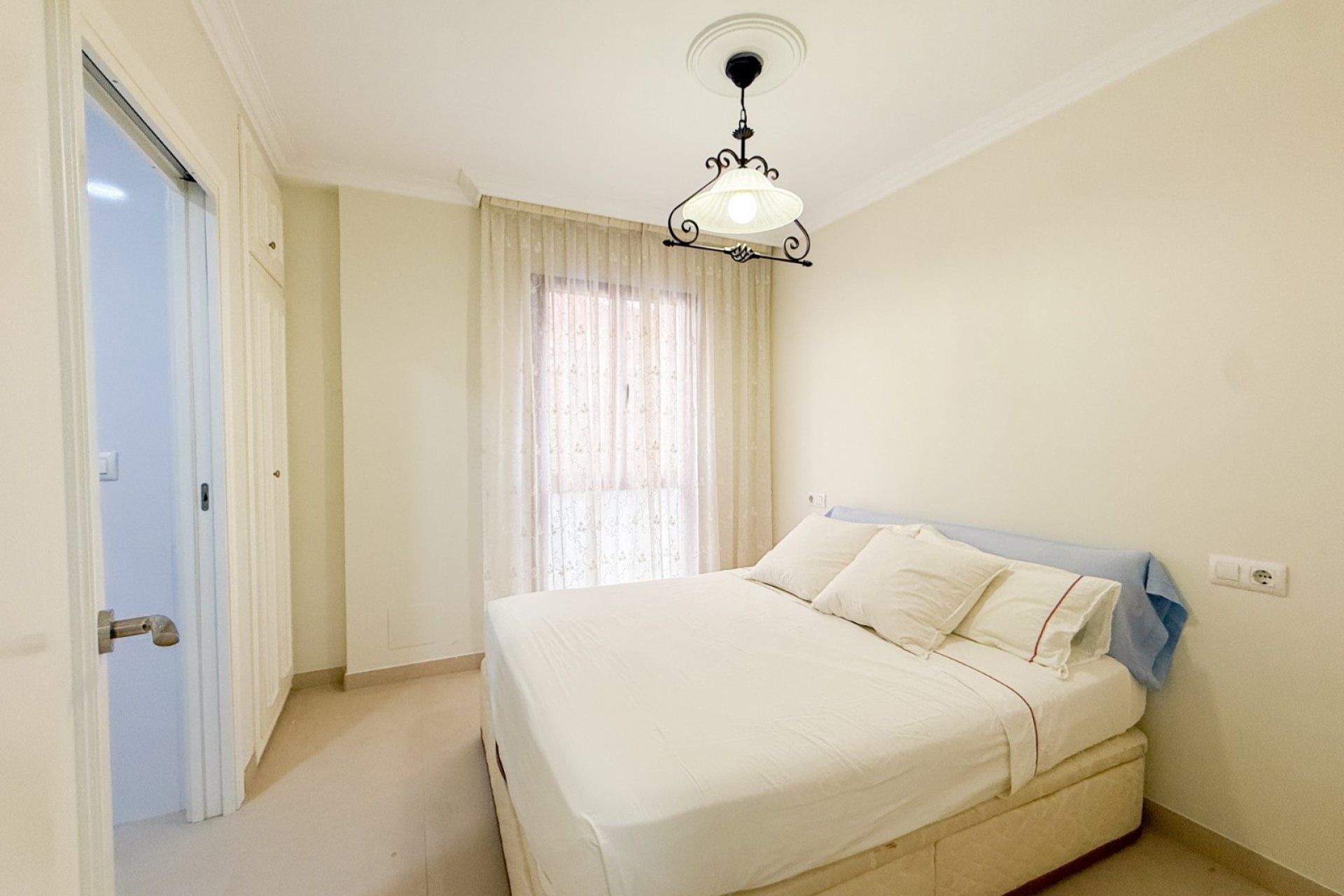 Resale - Apartment / flat - Águilas - Rey Carlos III