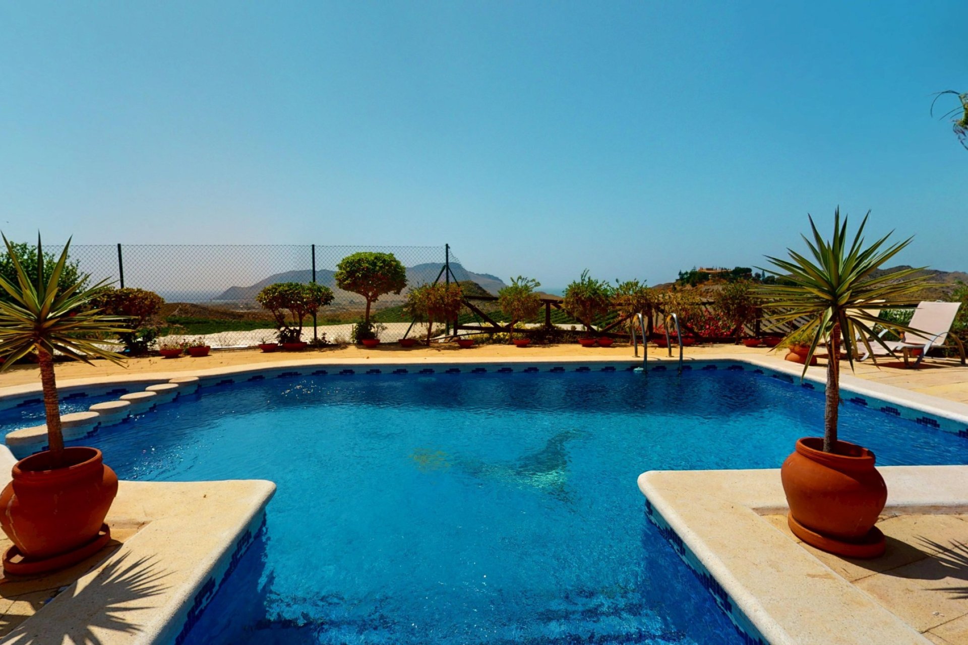 Resale - Villa - Águilas