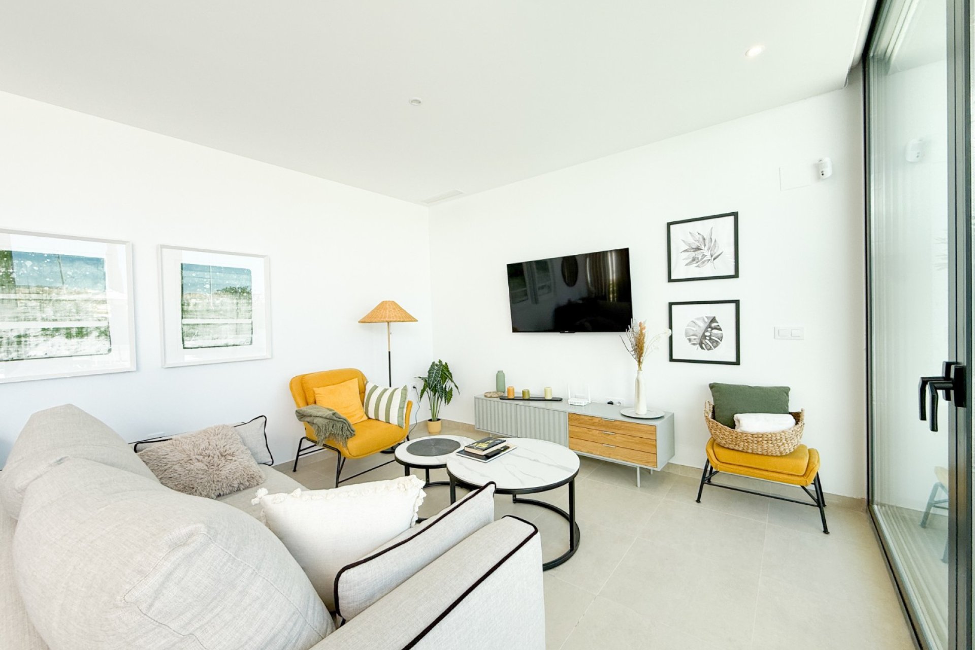 Resale - Villa - San Juan de los Terreros