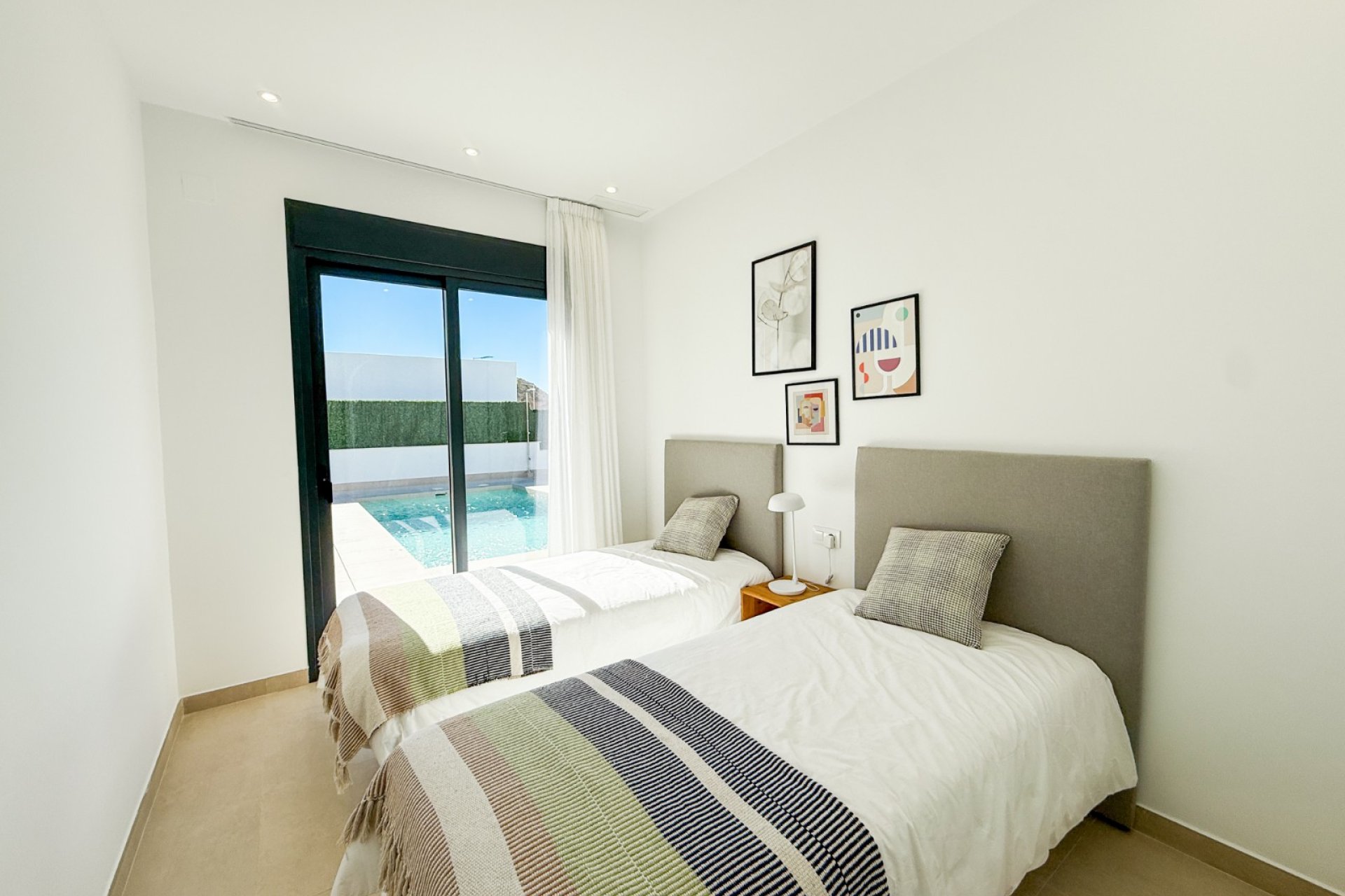 Resale - Villa - San Juan de los Terreros