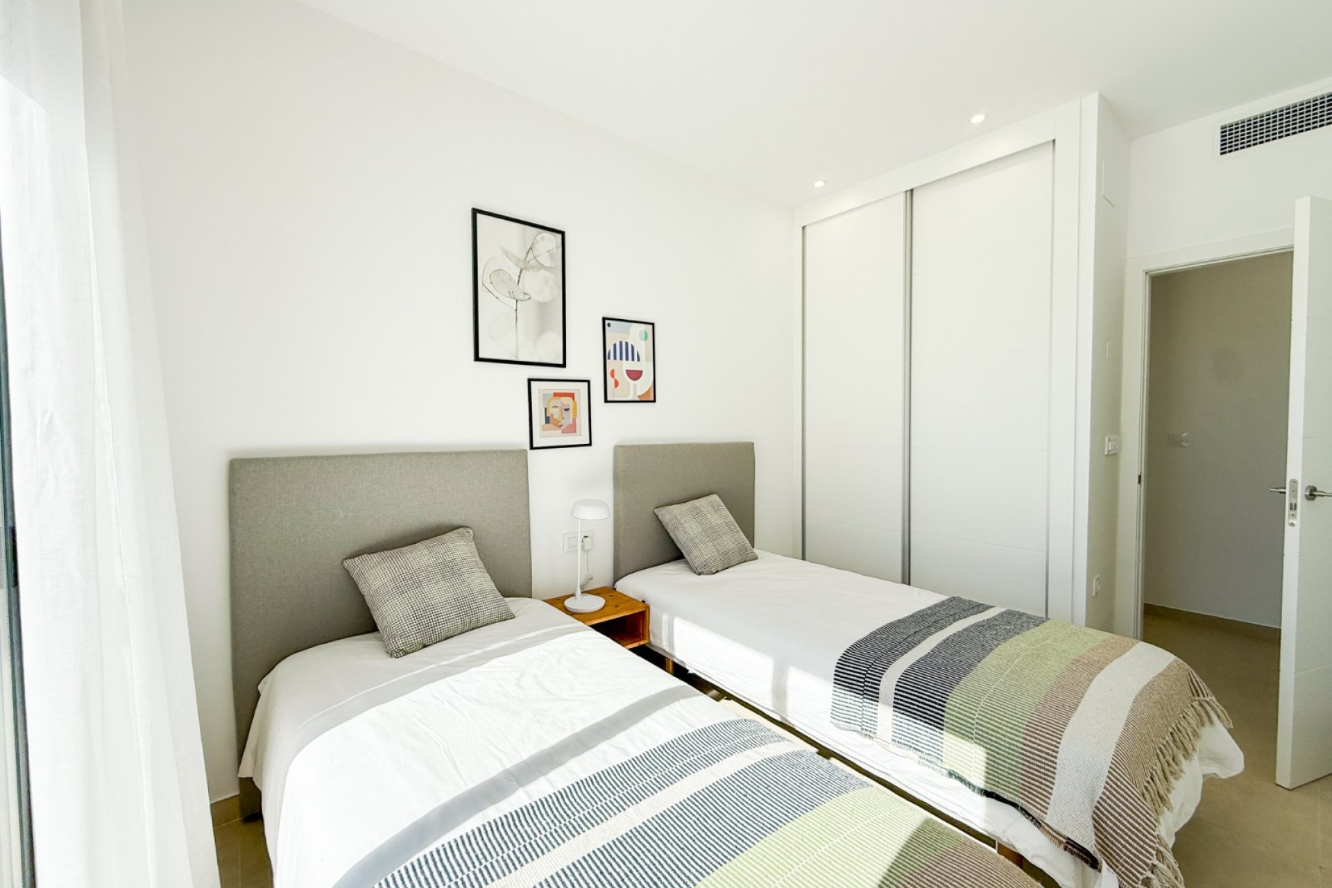 Resale - Villa - San Juan de los Terreros