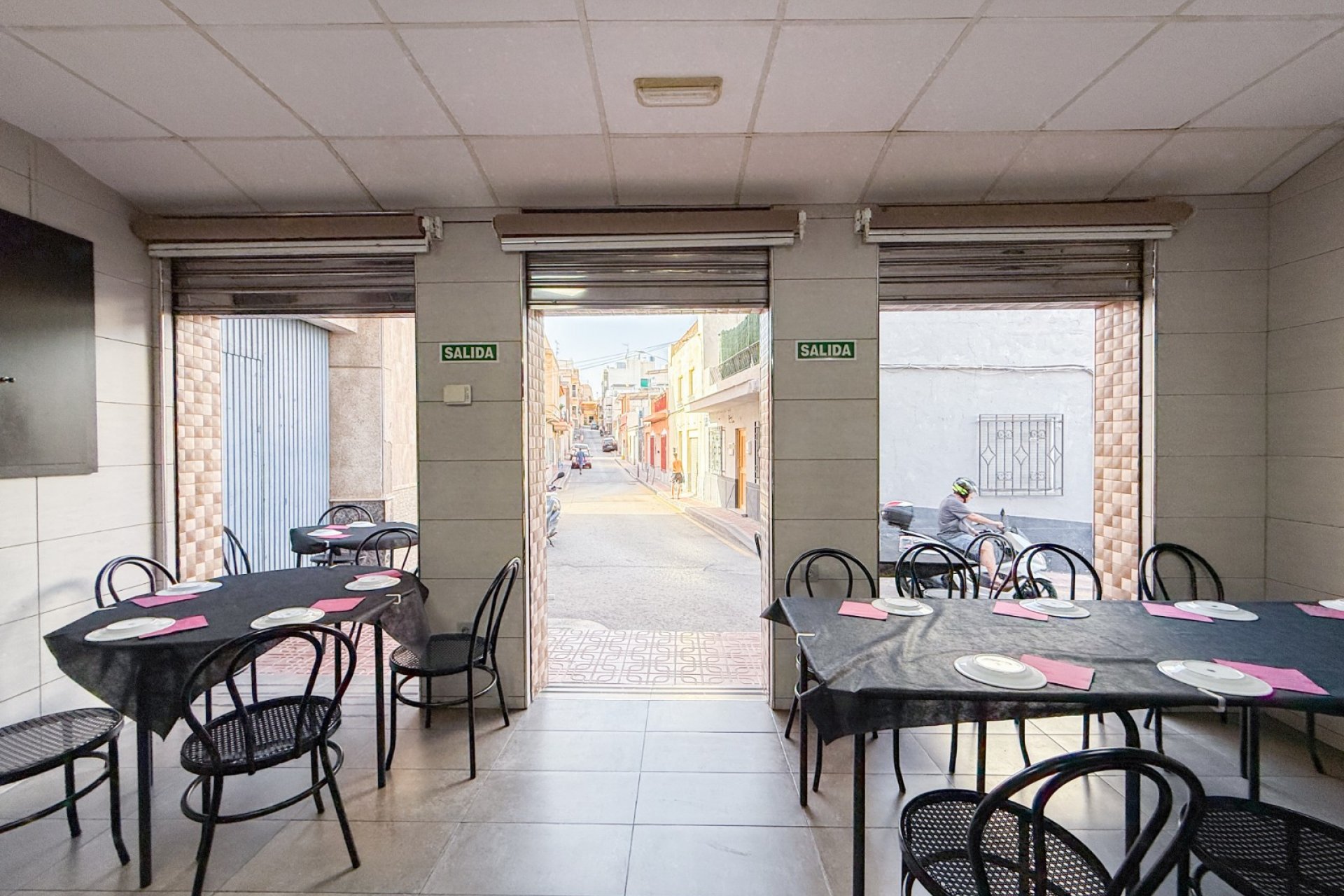 Revente - Commercial - Águilas - Centre
