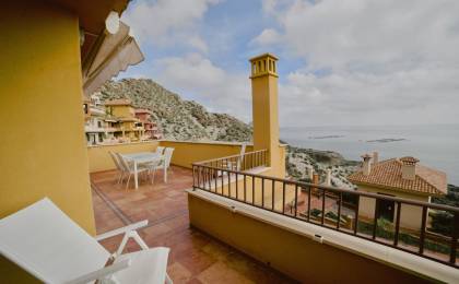 Este apartamento con vistas al mar en venta en Costa Cálida es tu refugio soñado