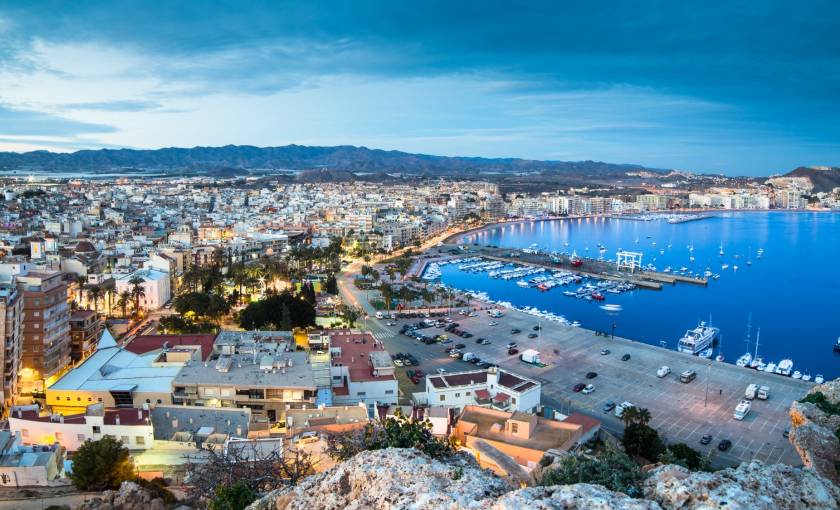¿Es un buen mes para vender una vivienda en Águilas?