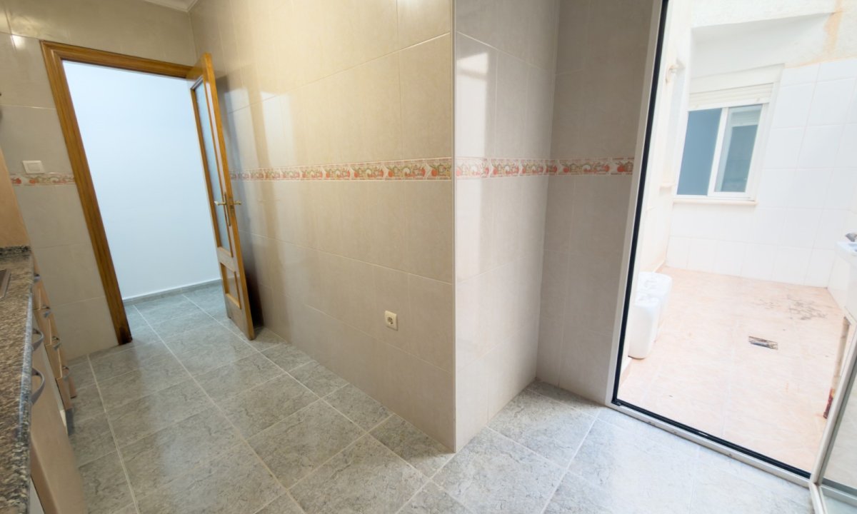 Resale - Apartment / flat - Águilas - Avd Juan Carlos I