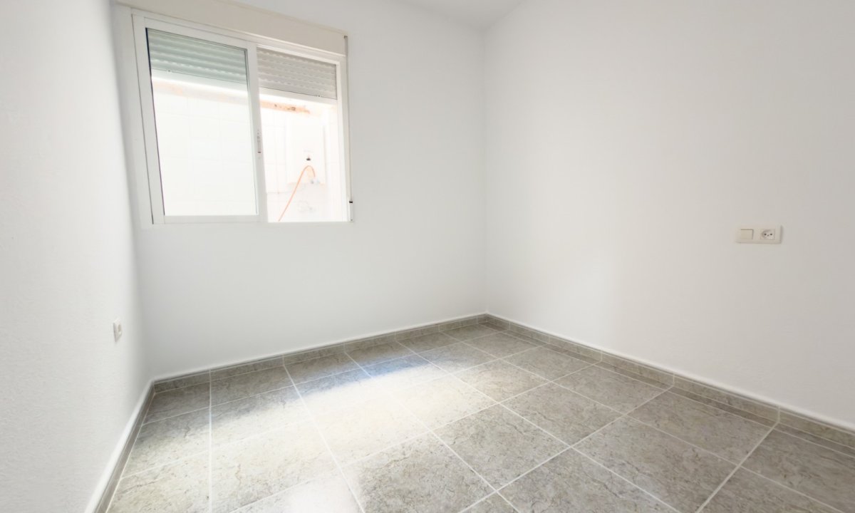 Resale - Apartment / flat - Águilas - Avd Juan Carlos I