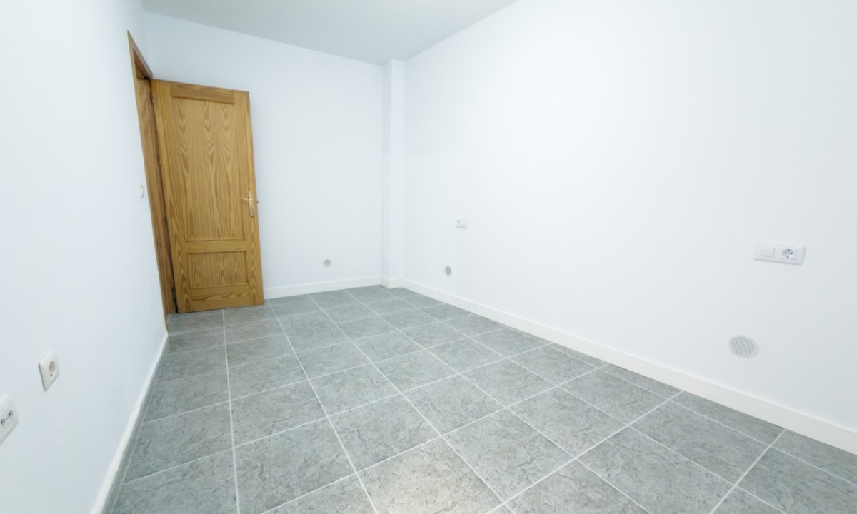 Resale - Apartment / flat - Águilas - Avd Juan Carlos I