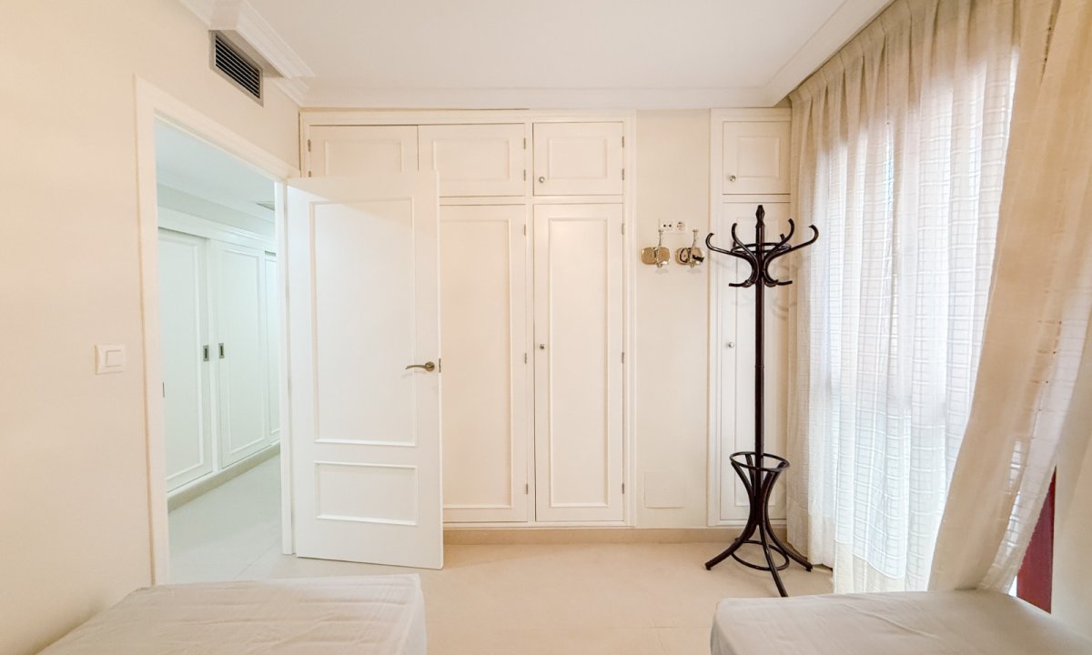 Resale - Apartment / flat - Águilas - Rey Carlos III
