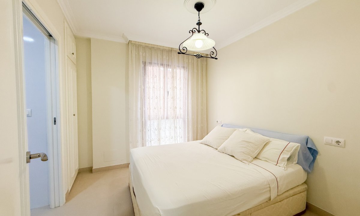 Resale - Apartment / flat - Águilas - Rey Carlos III