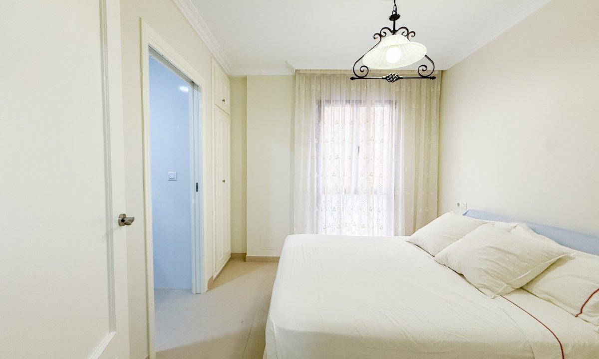 Resale - Apartment / flat - Águilas - Rey Carlos III