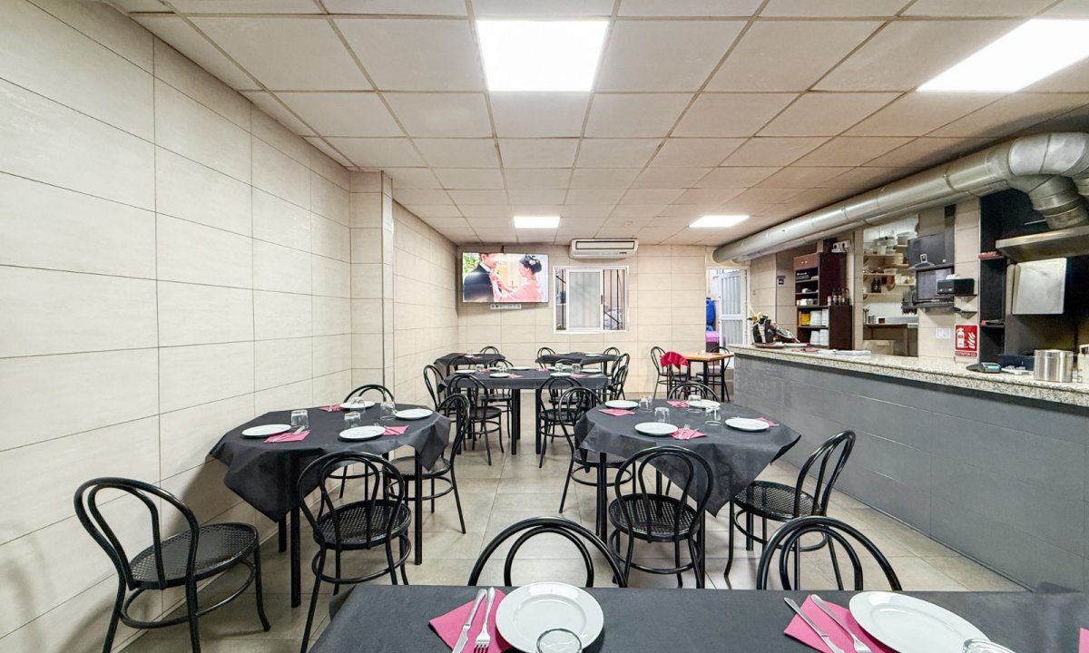 Revente - Commercial - Águilas - Centre