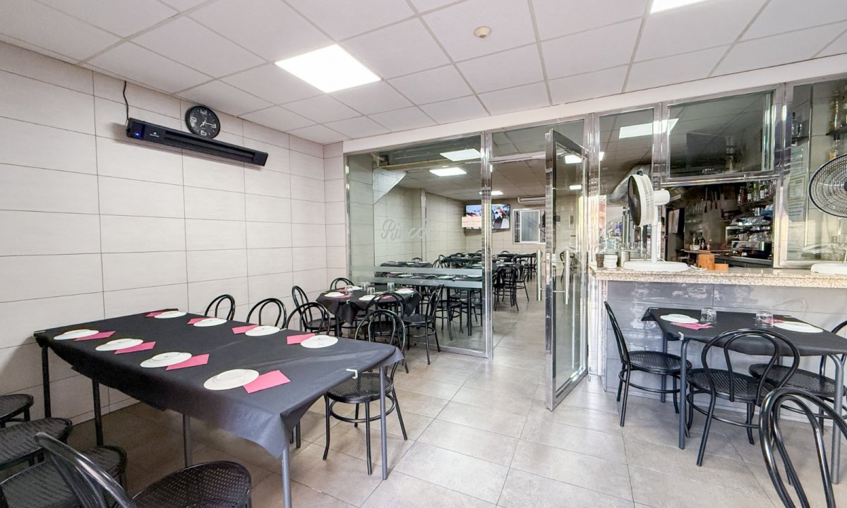 Revente - Commercial - Águilas - Centre
