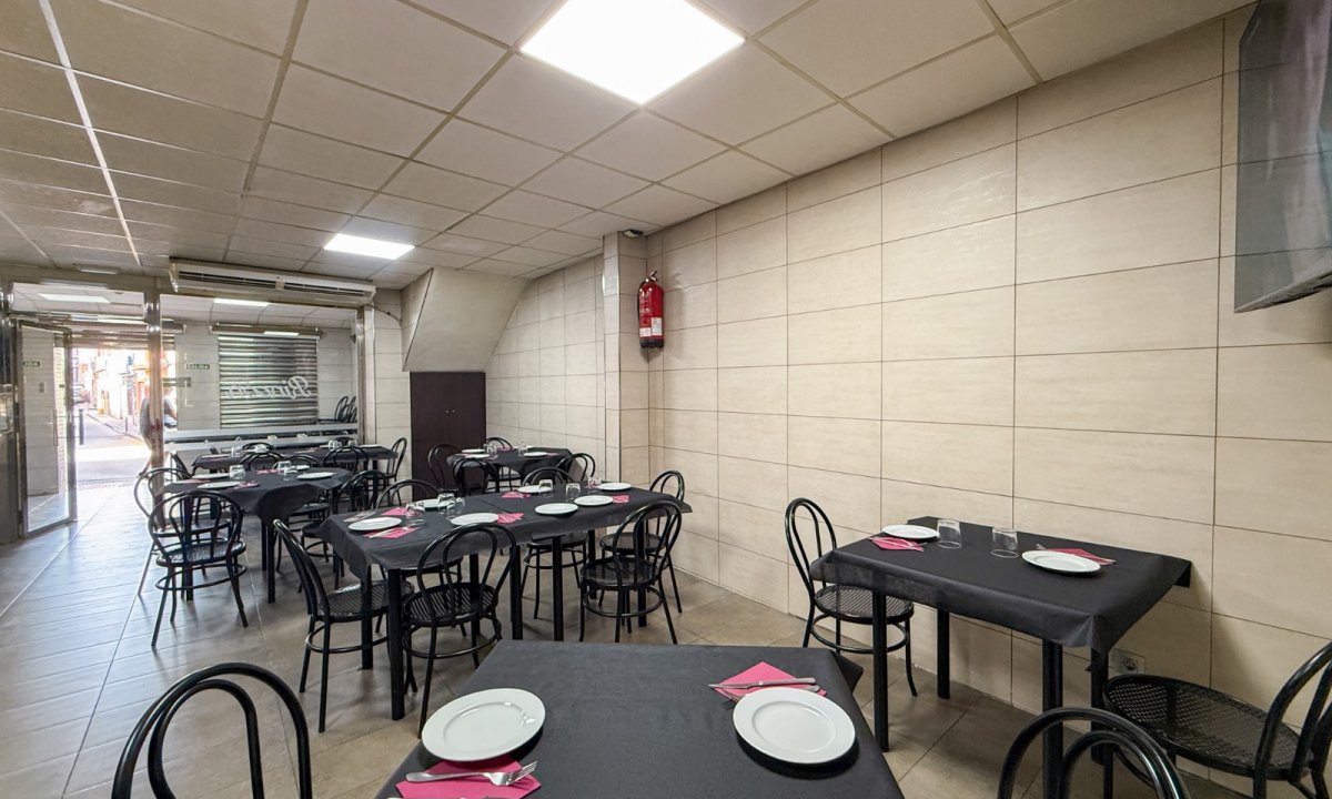 Revente - Commercial - Águilas - Centre